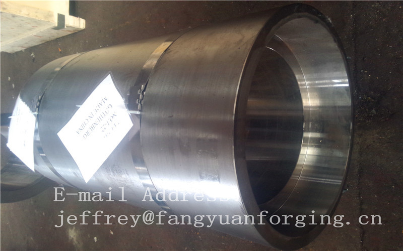l'anneau 16Mo3 forgé par acier a forgé le traitement thermique de bride de cylindre et l'a usiné