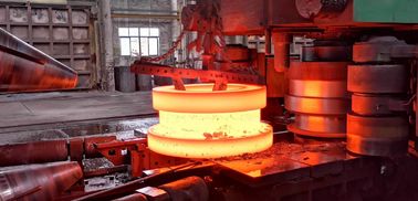 1500mm de forge libre SAE1045 SAE4340 a roulé les anneaux en acier de tube