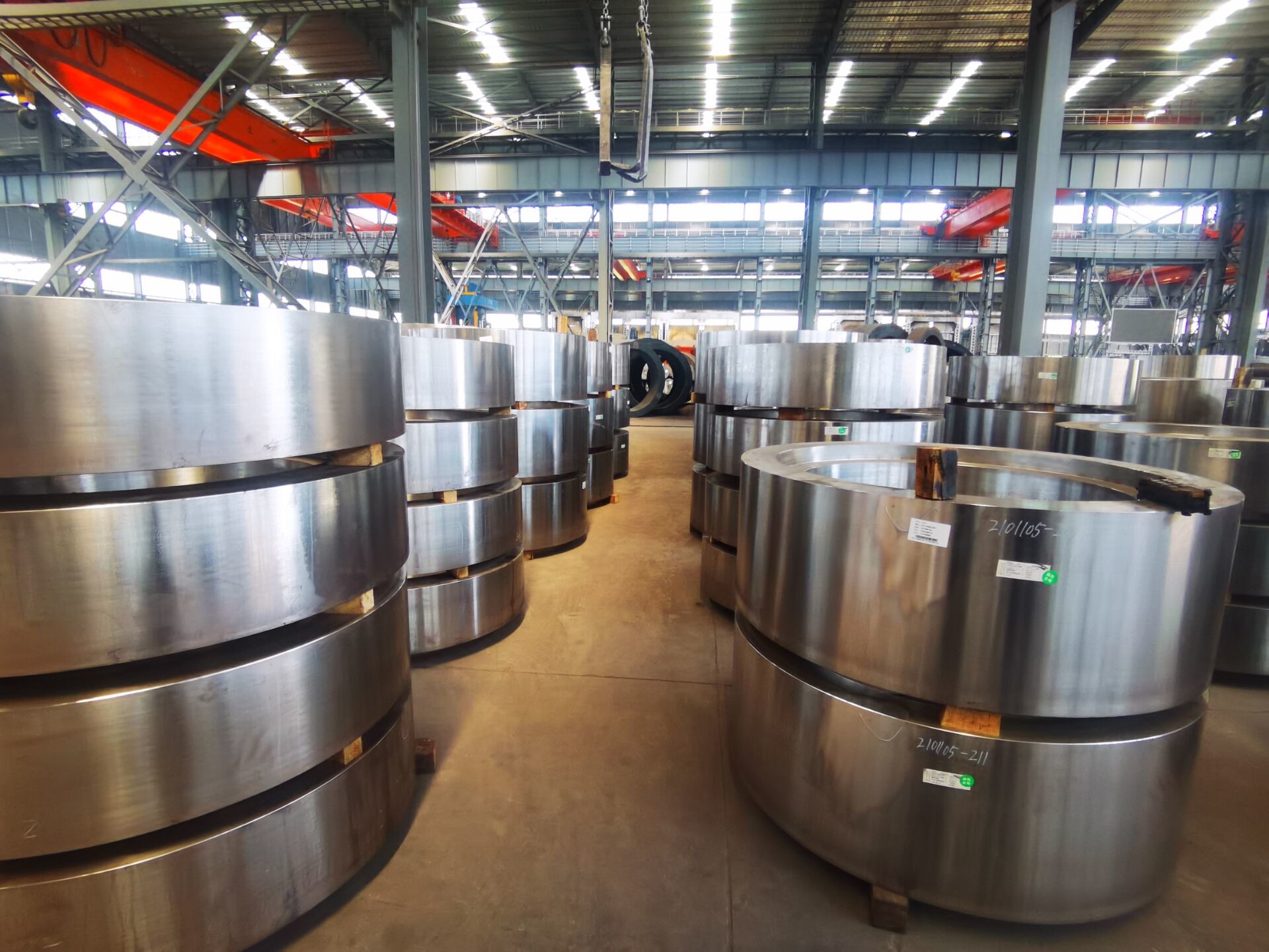 Limite d'élasticité 650 MPa, bagues forgées 42CrMo4 adaptées aux bagues de boîte de vitesses, offrant résistance et tenue à l'usure mécanique