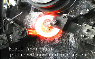 8822H Forges en acier allié Rings d'arbre d'engrenage pour boîte à engrenages Forge à chaud Traitement thermique à chaud Forge à chaud